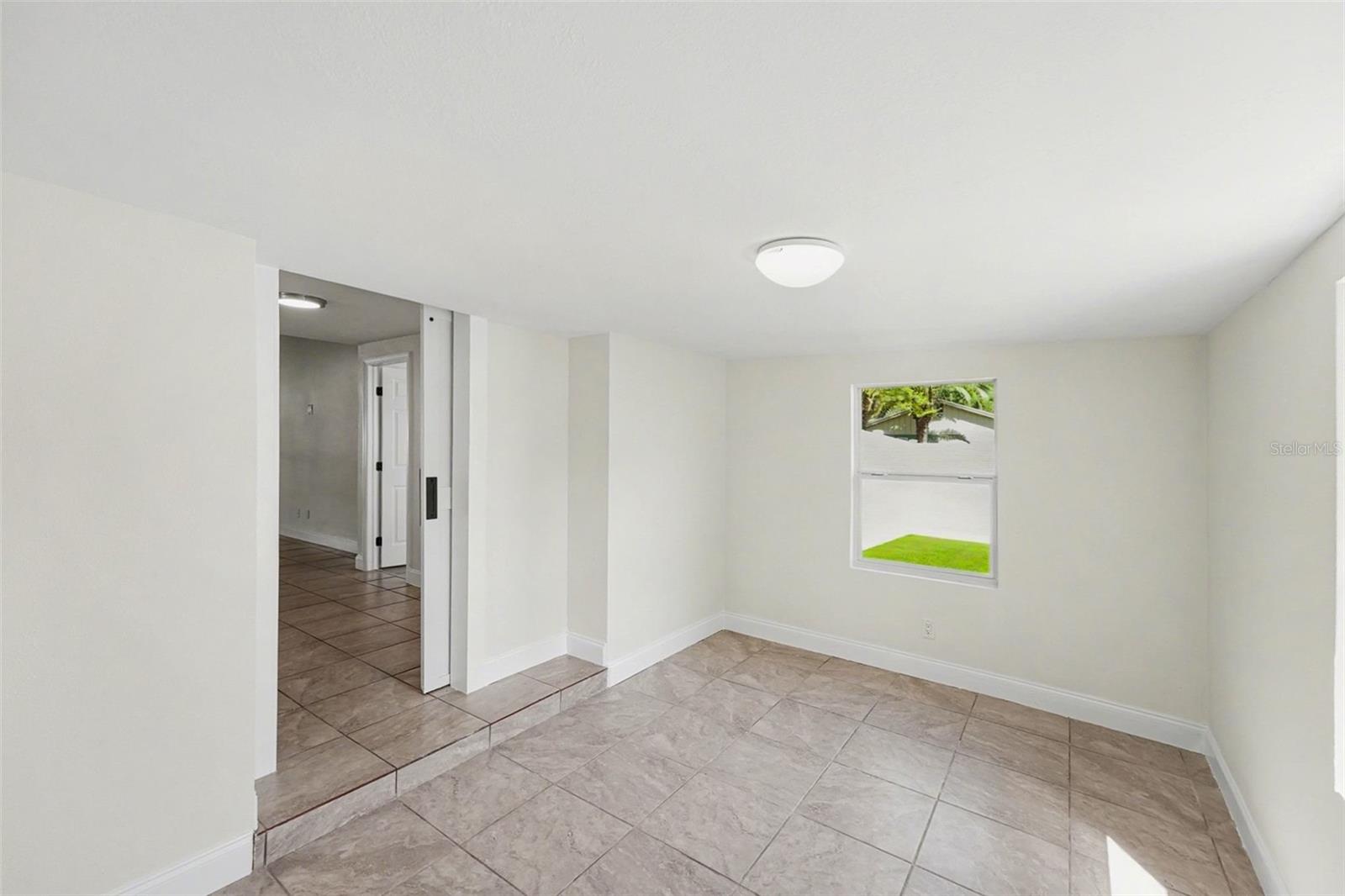 8907 LEEWARD DR, TAMPA, FL, 33634