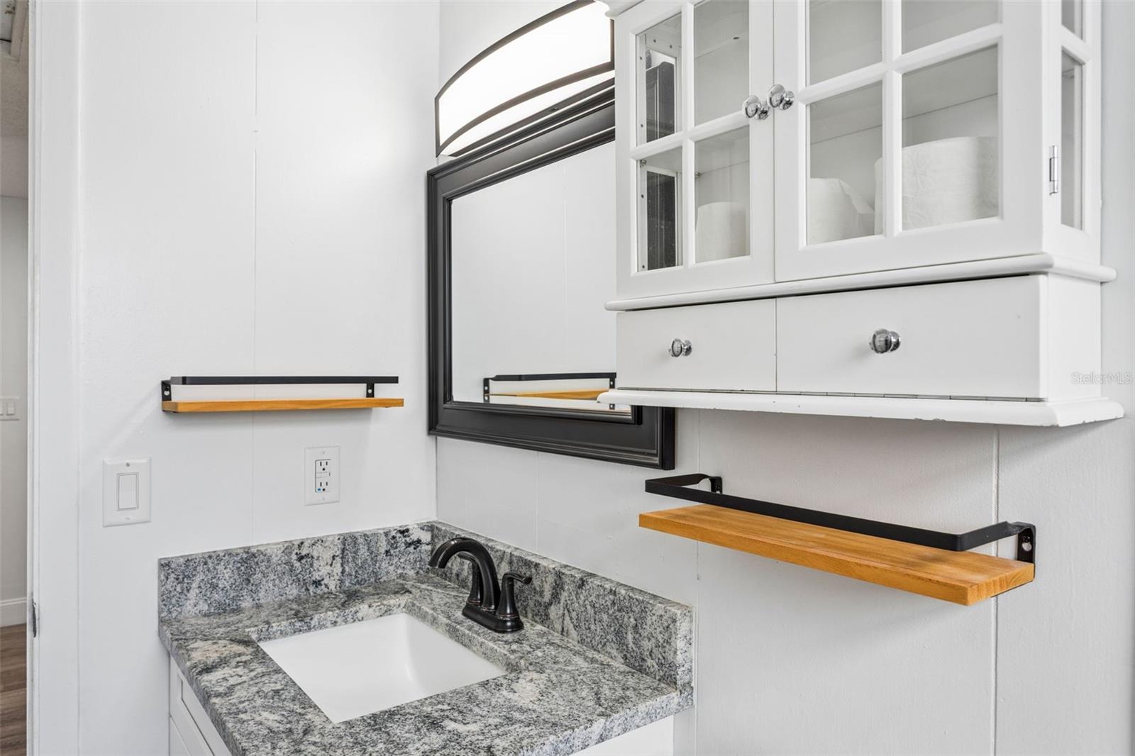 9007 TREE VALLEY CIR, TAMPA, FL, 33615