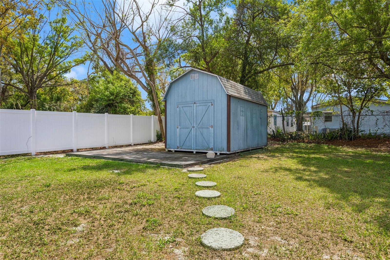 9007 TREE VALLEY CIR, TAMPA, FL, 33615