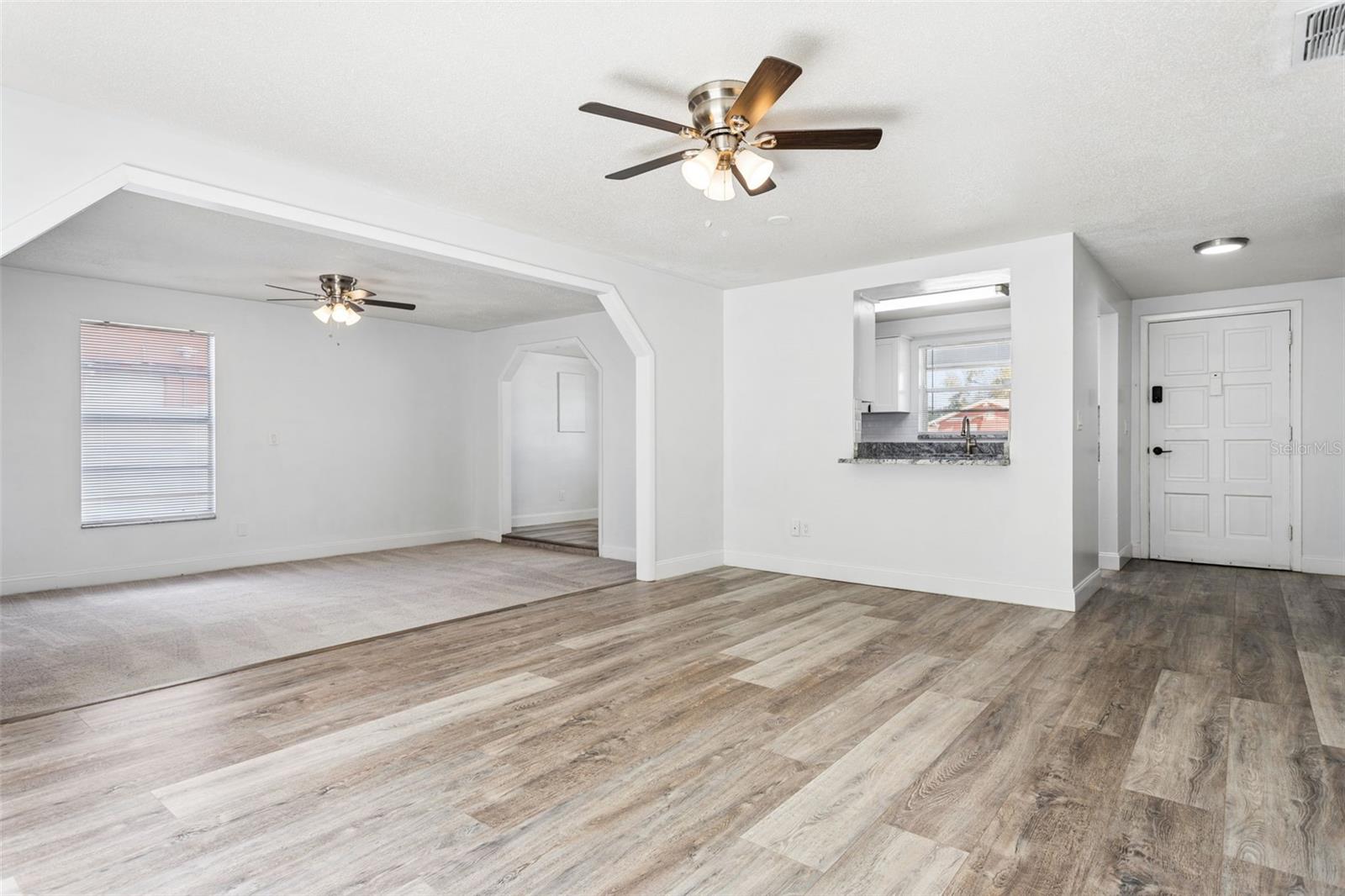 9007 TREE VALLEY CIR, TAMPA, FL, 33615