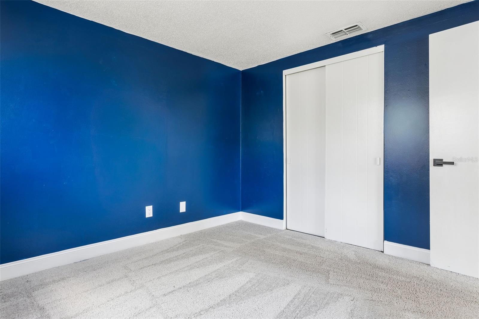 9007 TREE VALLEY CIR, TAMPA, FL, 33615