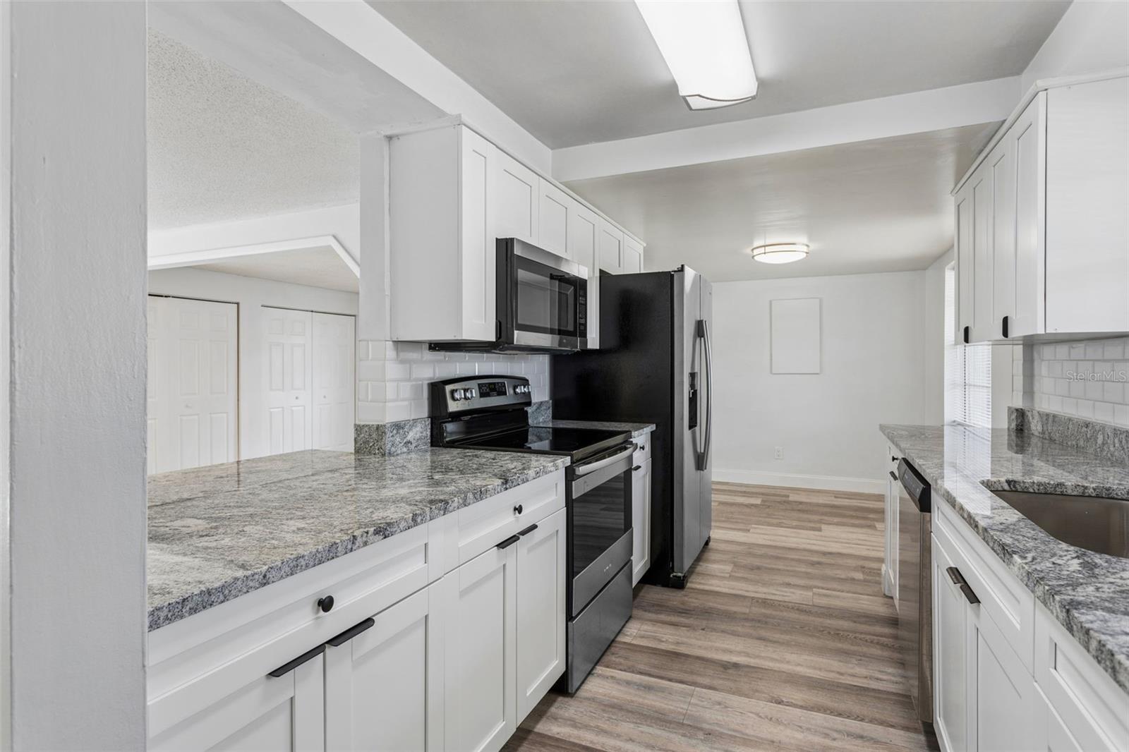 9007 TREE VALLEY CIR, TAMPA, FL, 33615