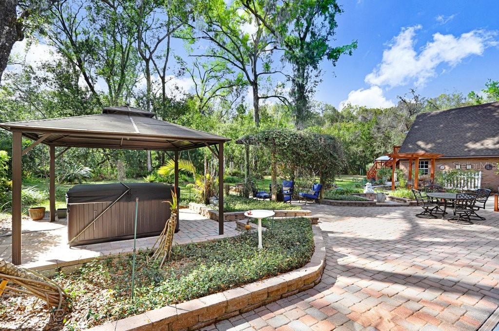 Jacuzzi is waiting for you!