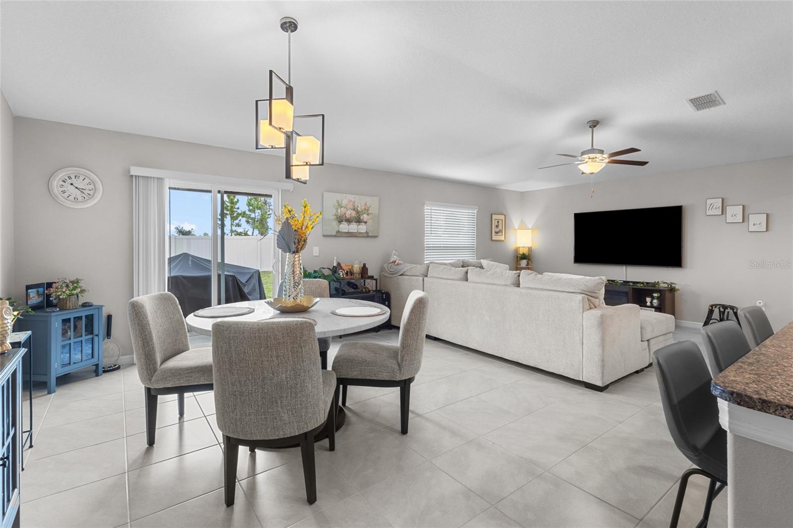 5426 BLUE AZURE DR, WIMAUMA, FL, 33598