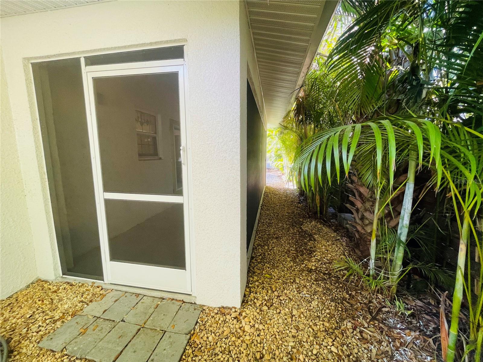 1330 S JEFFERSON AVE, SARASOTA, FL, 34239