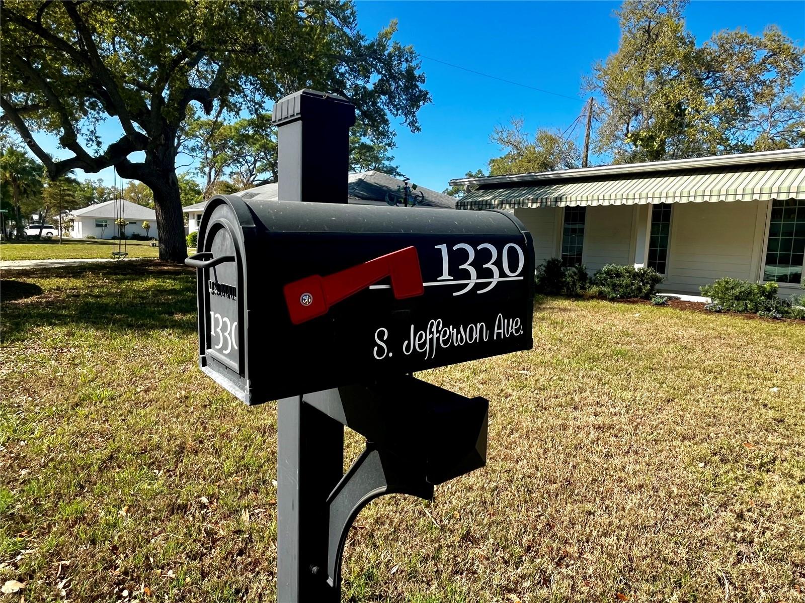 1330 S JEFFERSON AVE, SARASOTA, FL, 34239