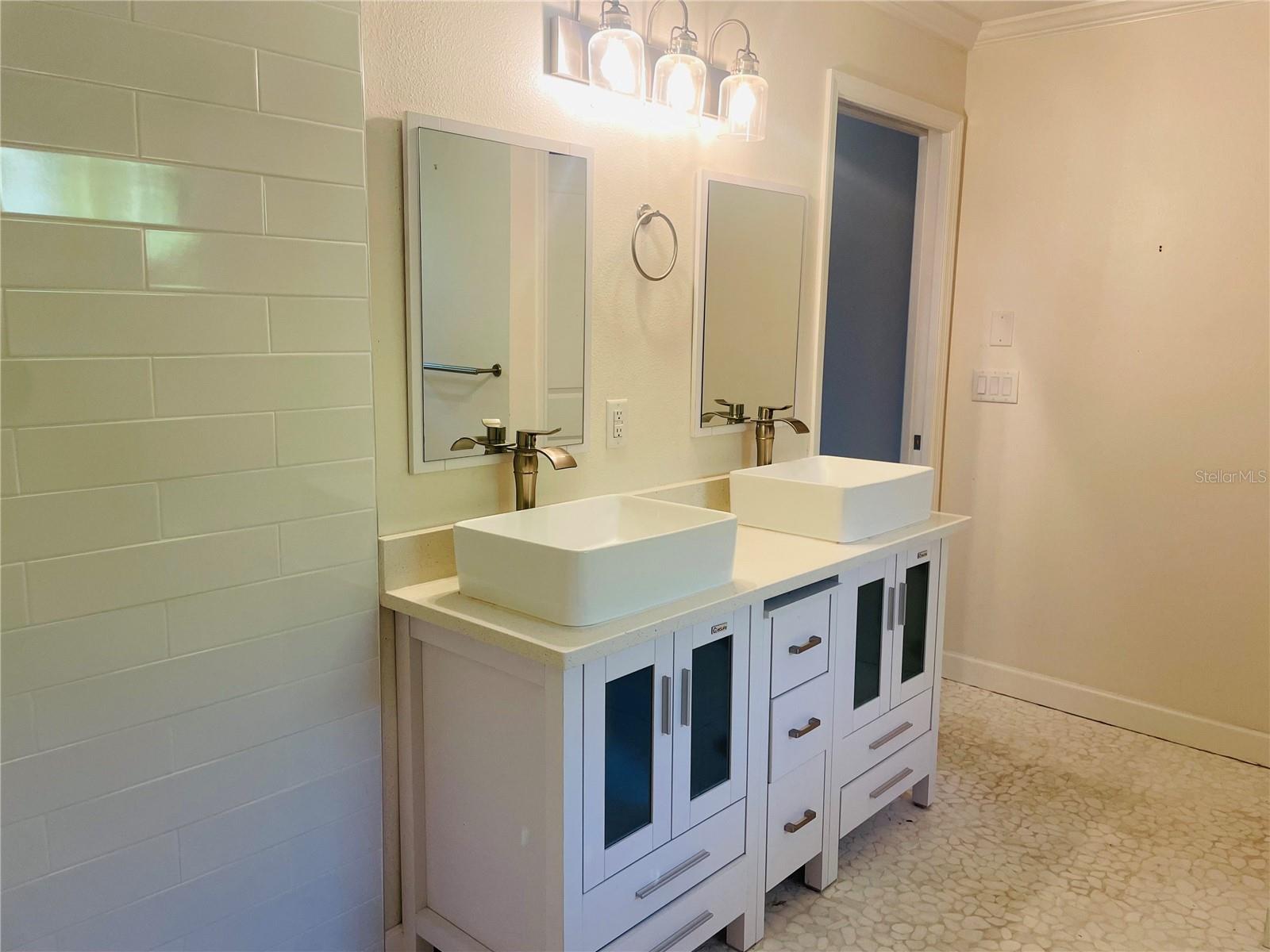1330 S JEFFERSON AVE, SARASOTA, FL, 34239
