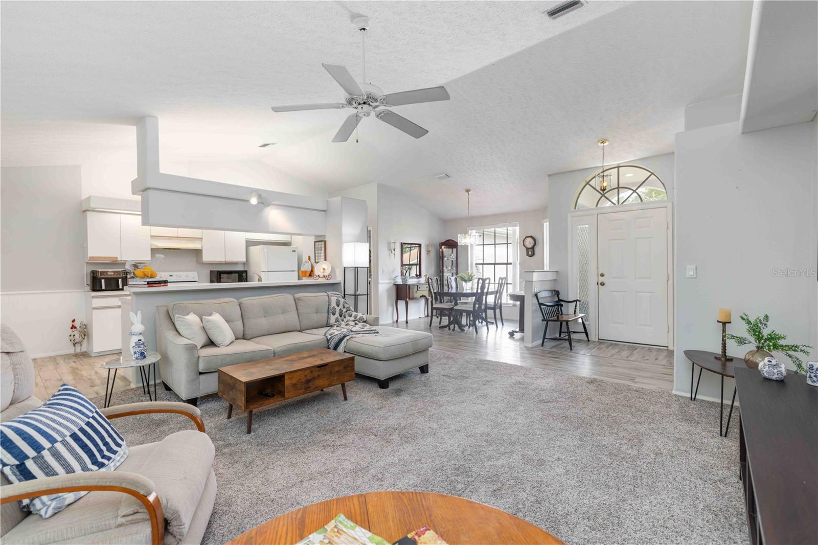 4524 28TH AVENUE DR E, BRADENTON, FL, 34208