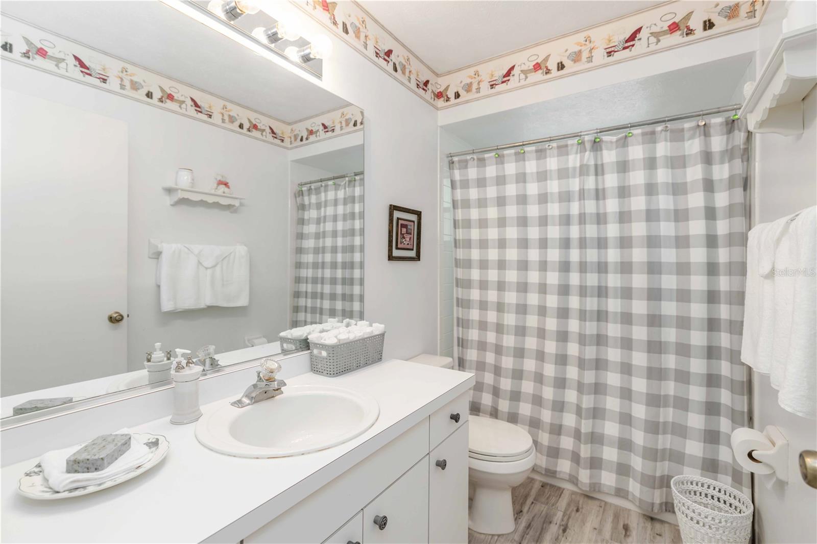 4524 28TH AVENUE DR E, BRADENTON, FL, 34208