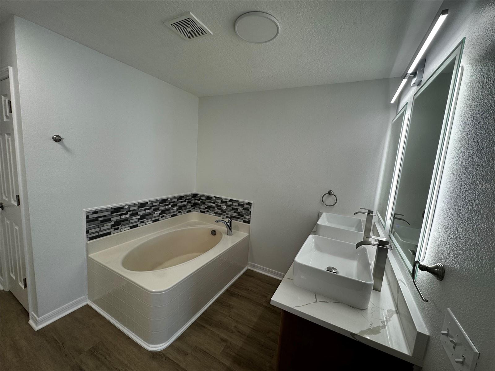 2109 AITKIN LOOP, LEESBURG, FL, 34748