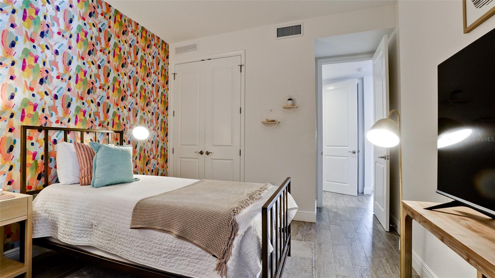 379 ARUBA CIR #303, BRADENTON, FL, 34209