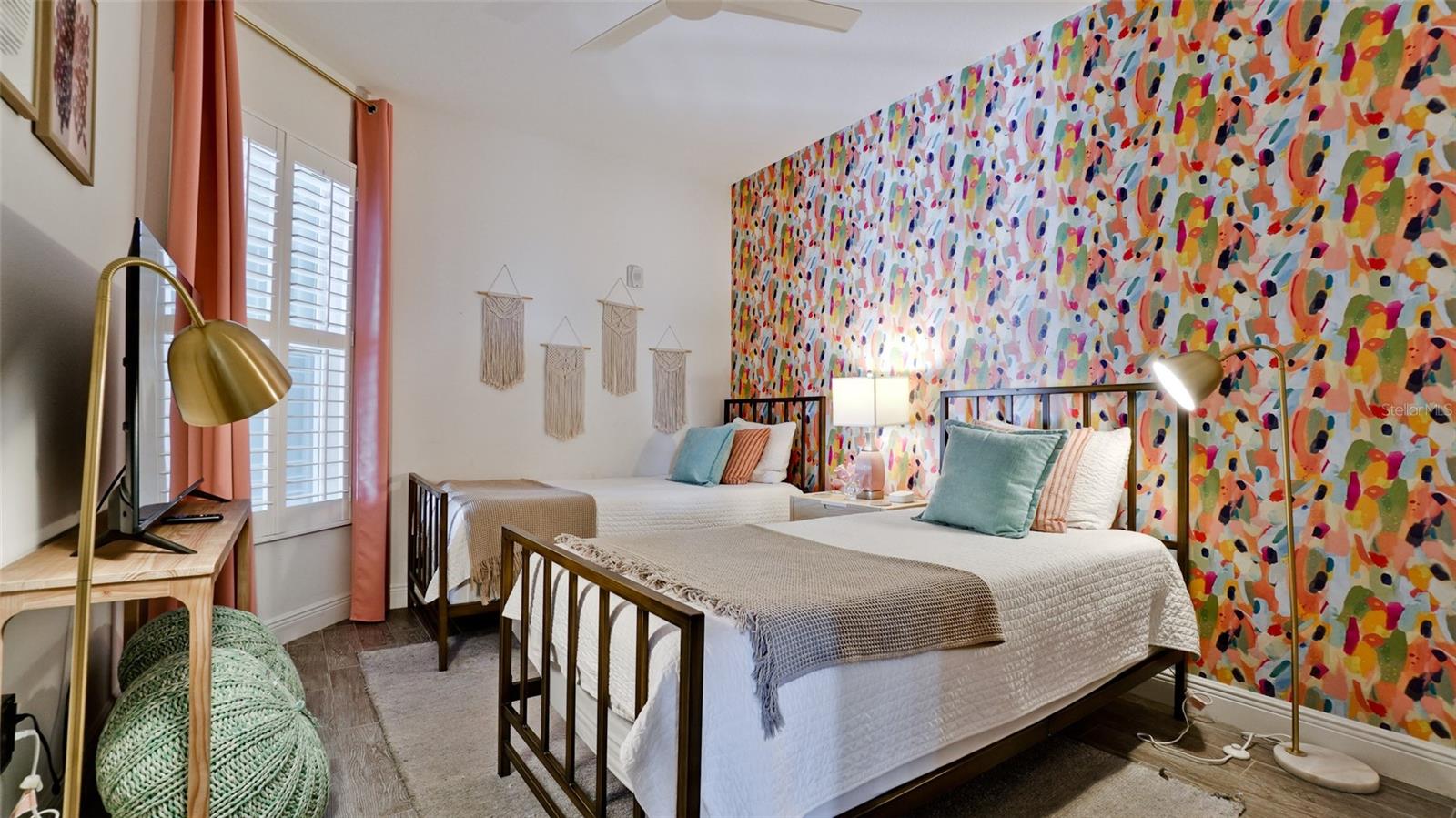 379 ARUBA CIR #303, BRADENTON, FL, 34209