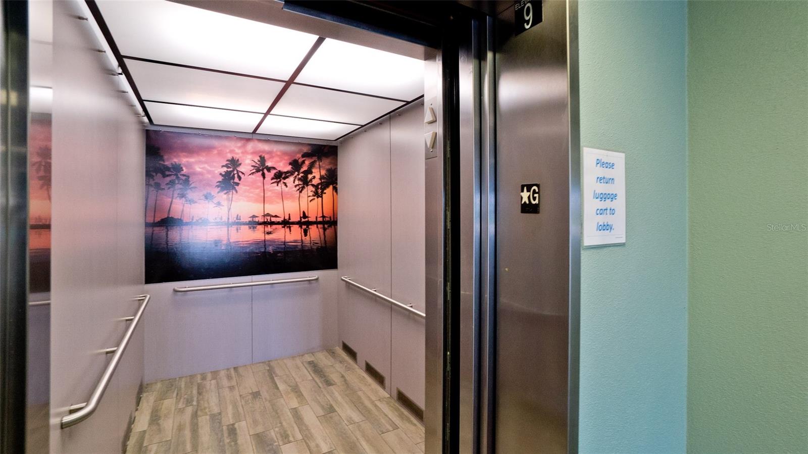 379 ARUBA CIR #303, BRADENTON, FL, 34209