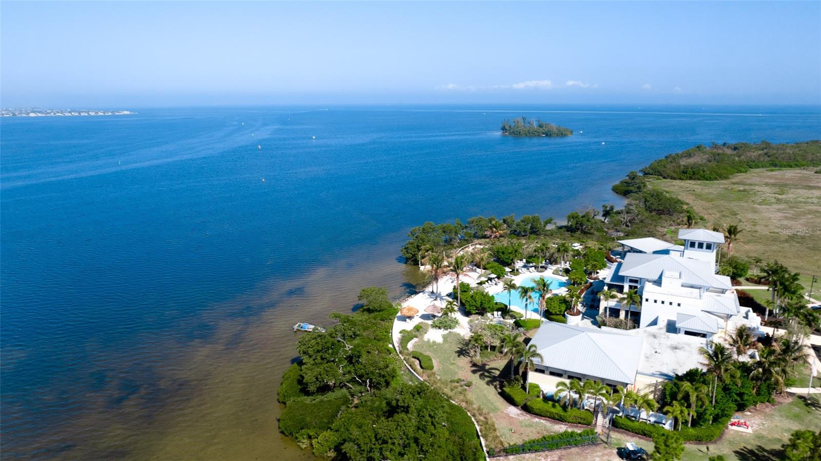 379 ARUBA CIR #303, BRADENTON, FL, 34209