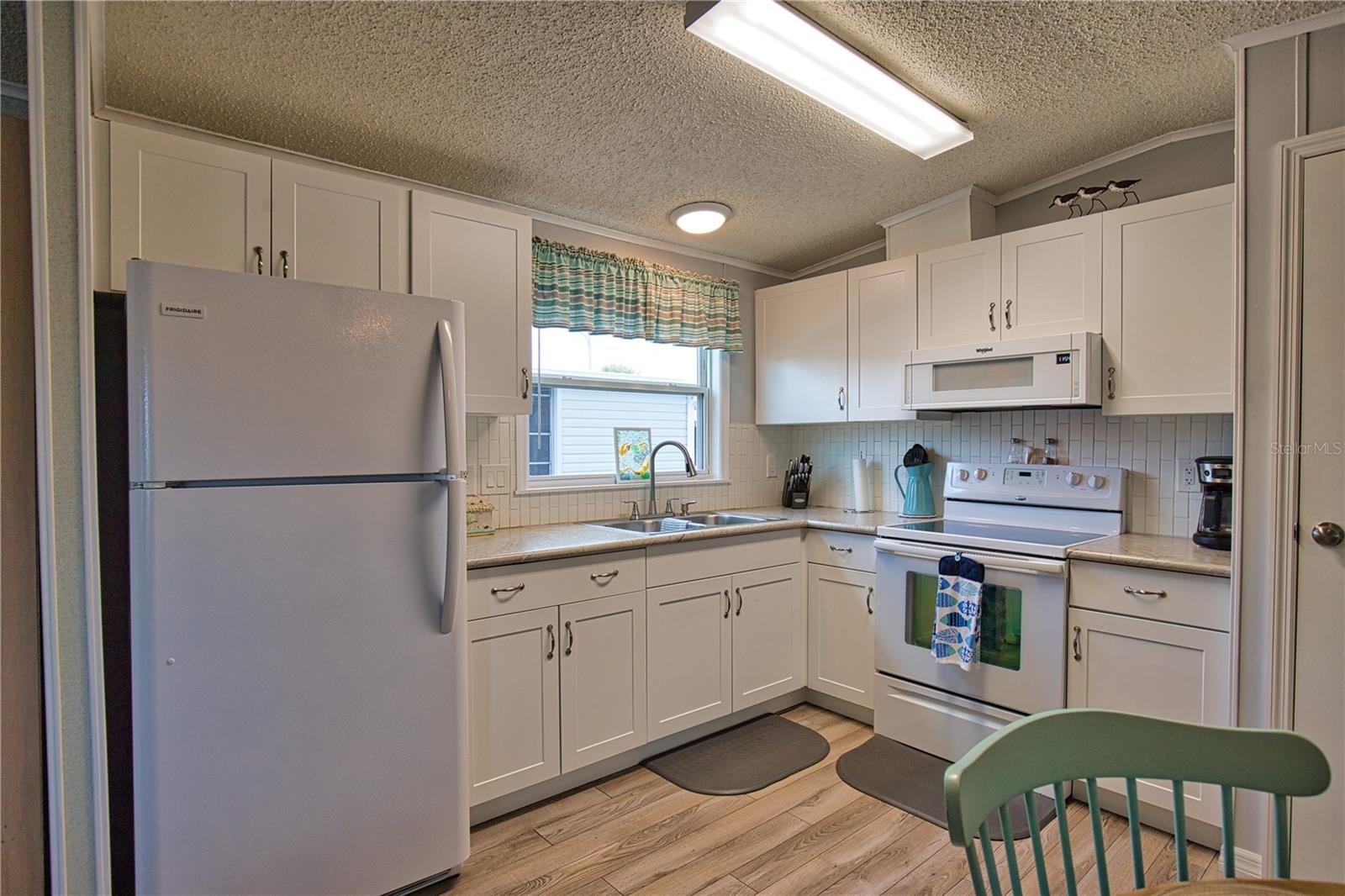 757 LAKESIDE DR, NORTH PORT, FL, 34287