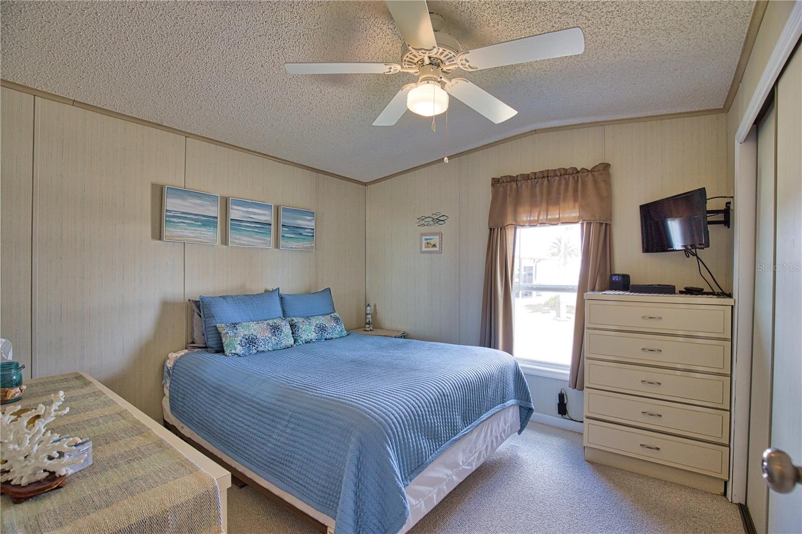 757 LAKESIDE DR, NORTH PORT, FL, 34287