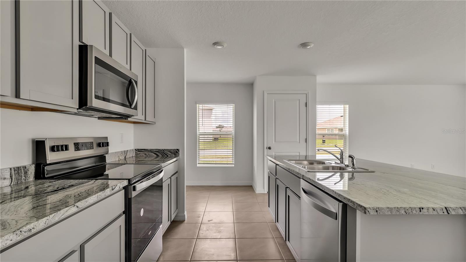 16651 MOSAIC OAR DR, WIMAUMA, FL, 33598