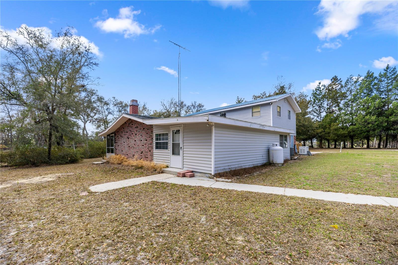 17645 NE 61ST STREET RD, SILVER SPRINGS, FL, 34488