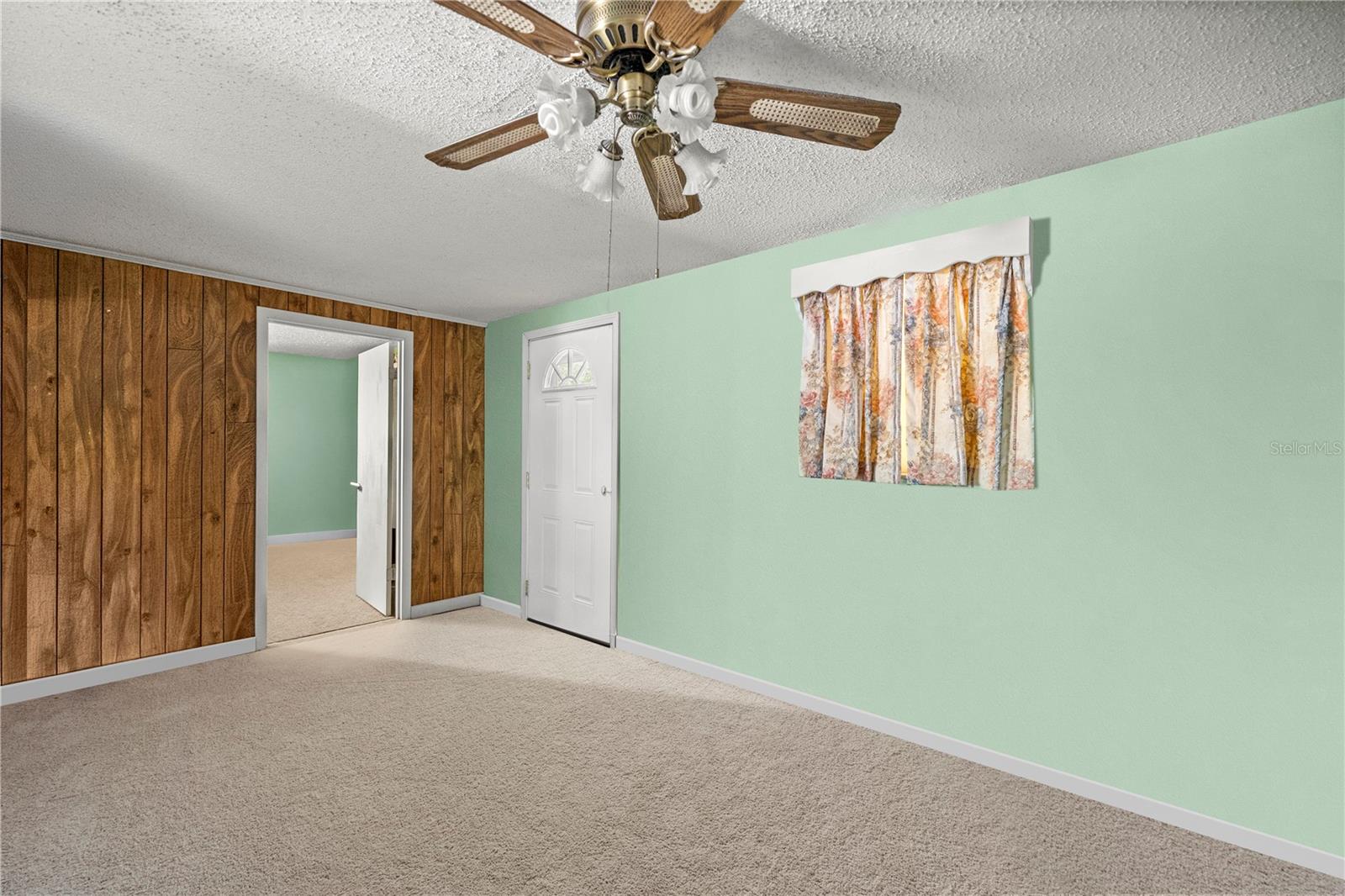 17645 NE 61ST STREET RD, SILVER SPRINGS, FL, 34488