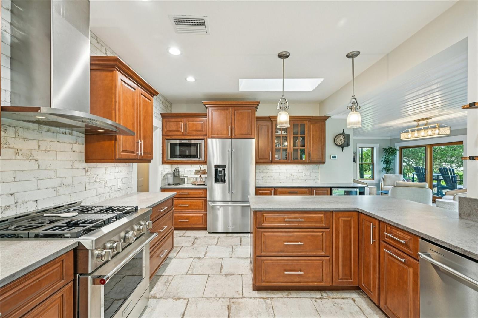 207 23RD ST W, BRADENTON, FL, 34205