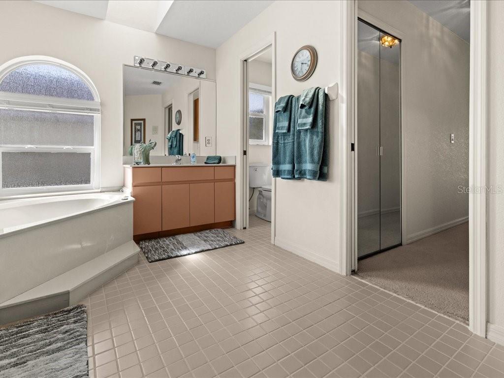 25244 LAHORE LN, PUNTA GORDA, FL, 33983