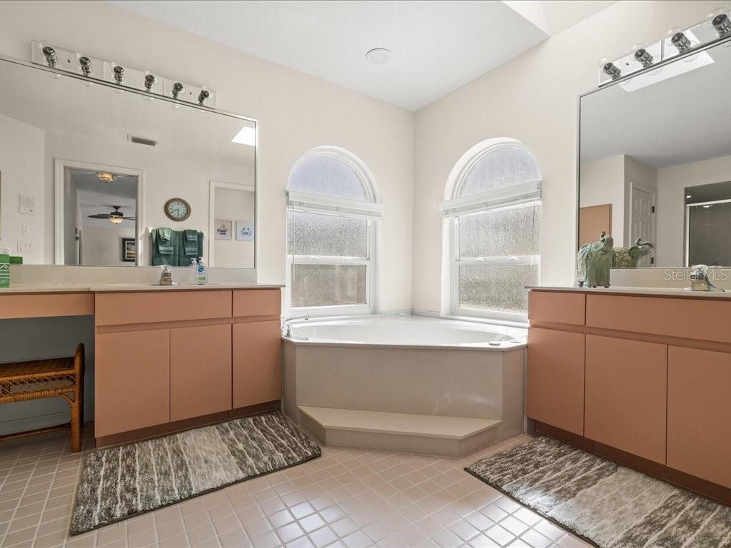 25244 LAHORE LN, PUNTA GORDA, FL, 33983