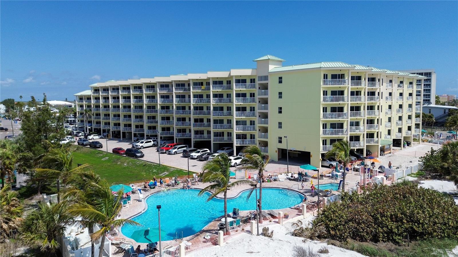 12000 GULF BLVD S #304S, TREASURE ISLAND, FL, 33706