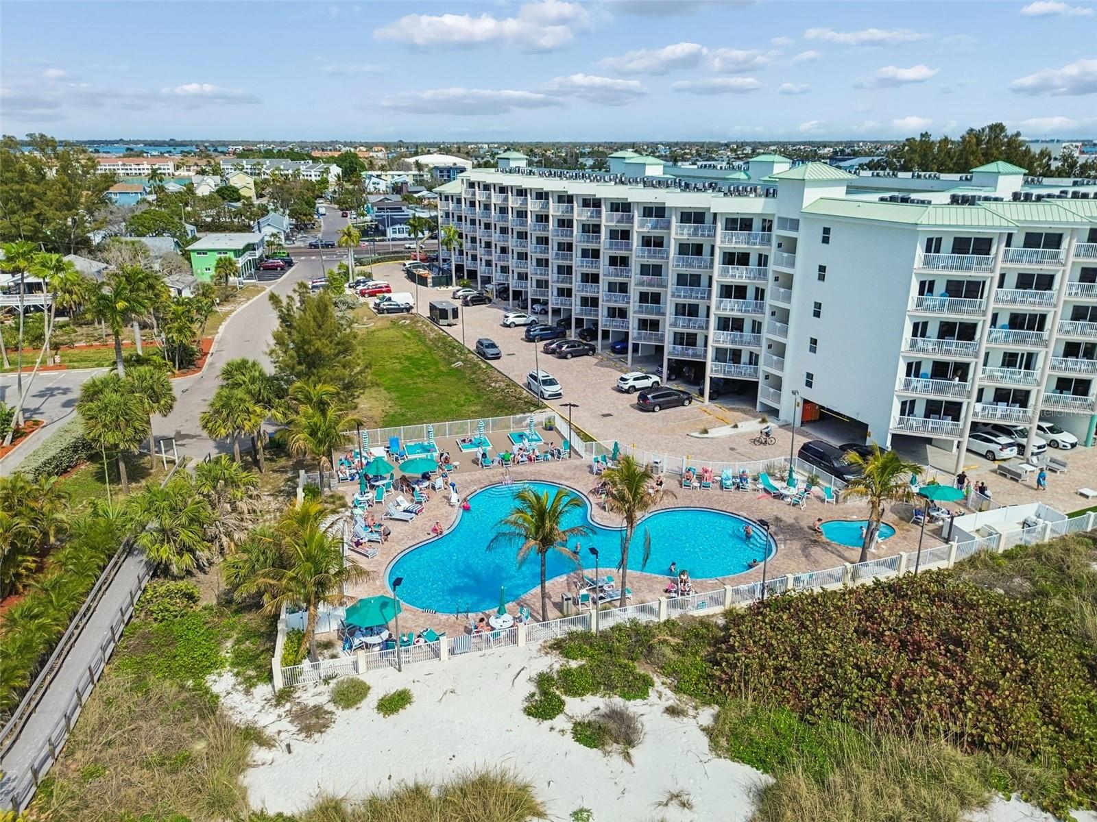 12000 GULF BLVD S #304S, TREASURE ISLAND, FL, 33706