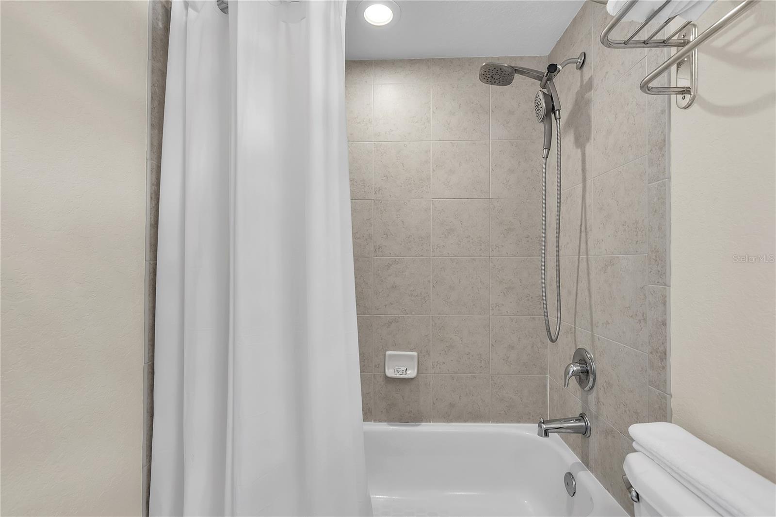 12000 GULF BLVD S #304S, TREASURE ISLAND, FL, 33706