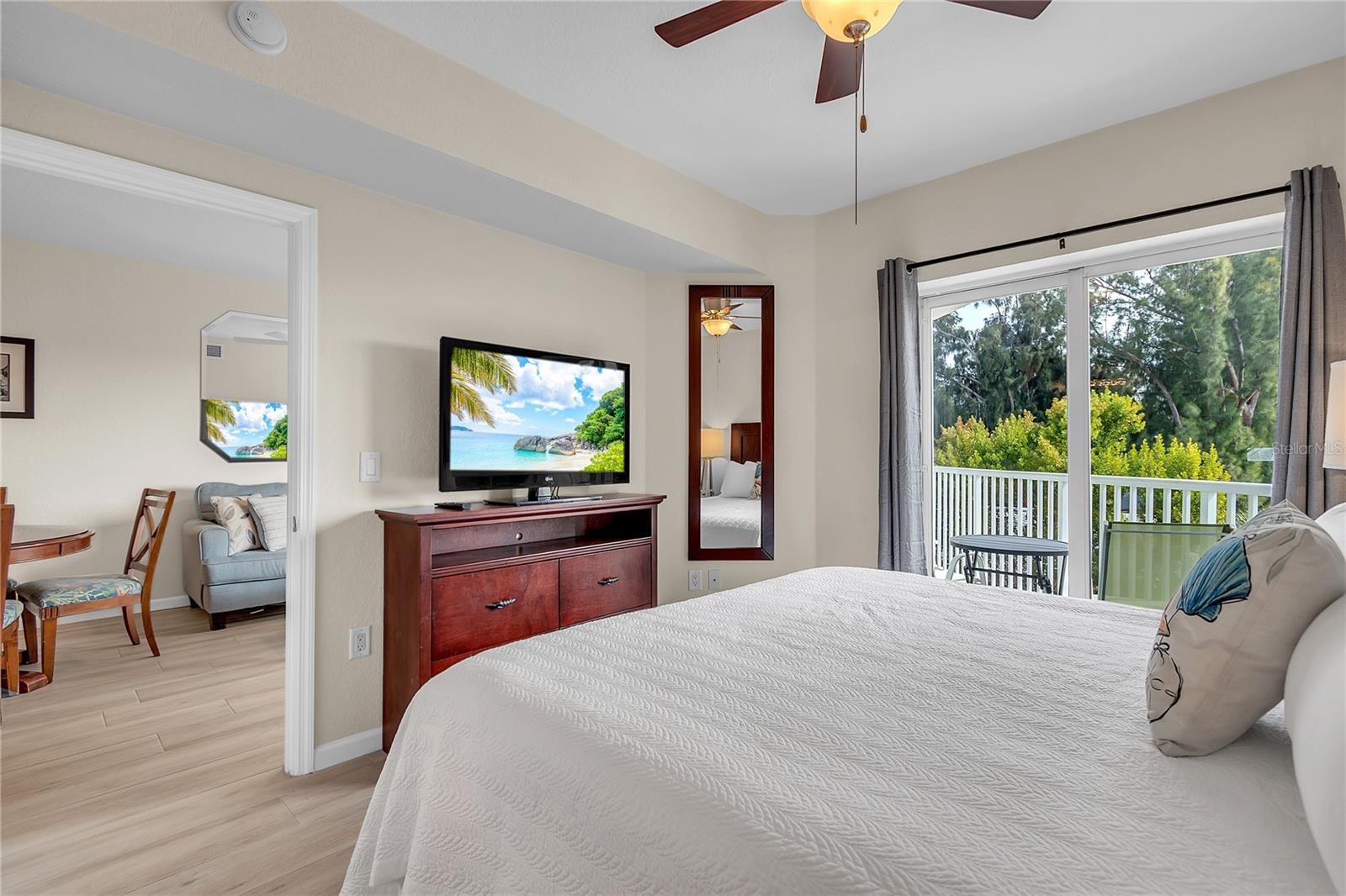 12000 GULF BLVD S #304S, TREASURE ISLAND, FL, 33706