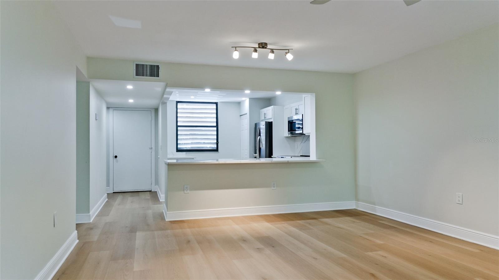 542 542 LAKESIDE DR #542, BRADENTON, FL, 34210