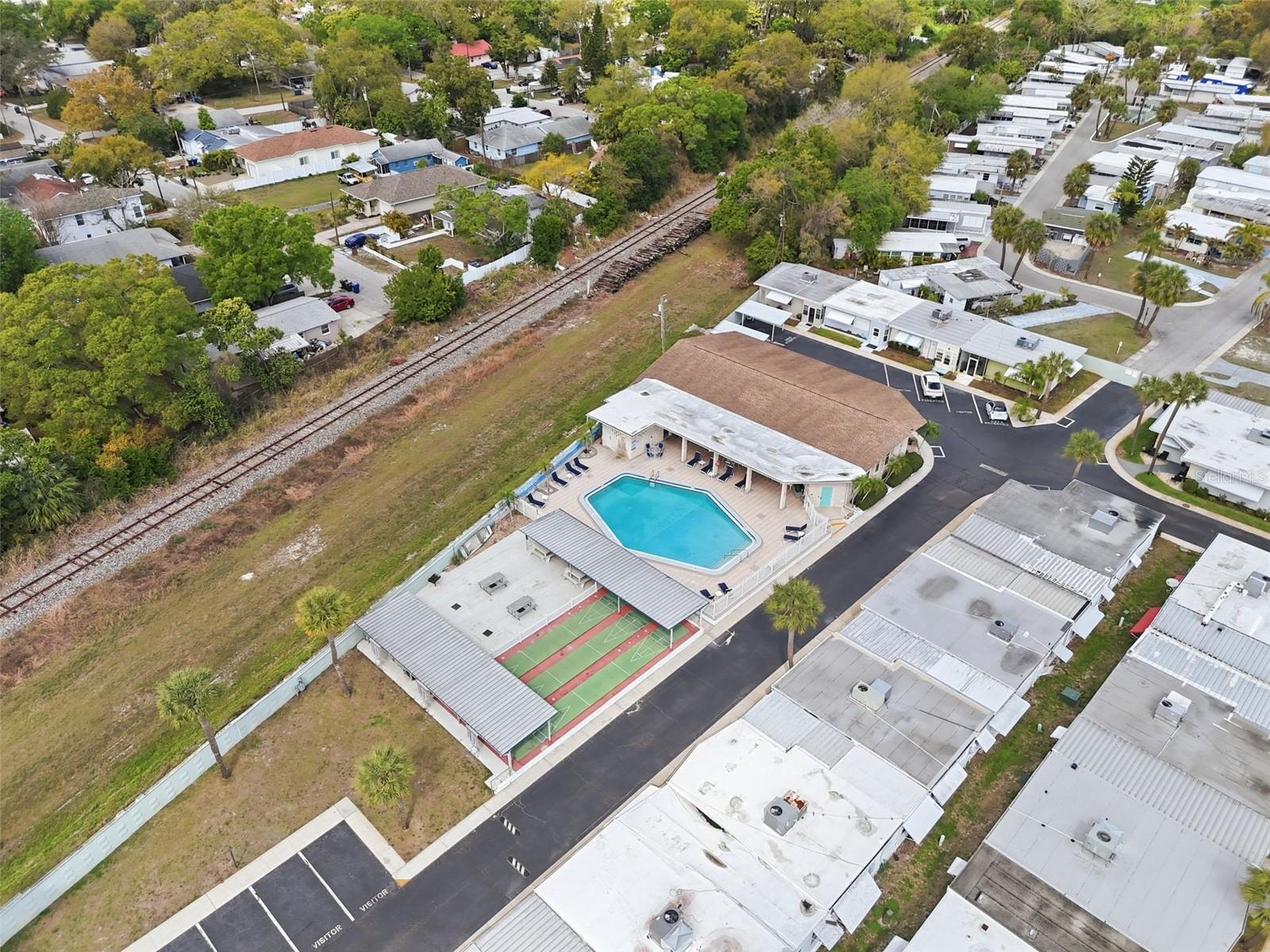 250 ROSERY RD NW #351, LARGO, FL, 33770