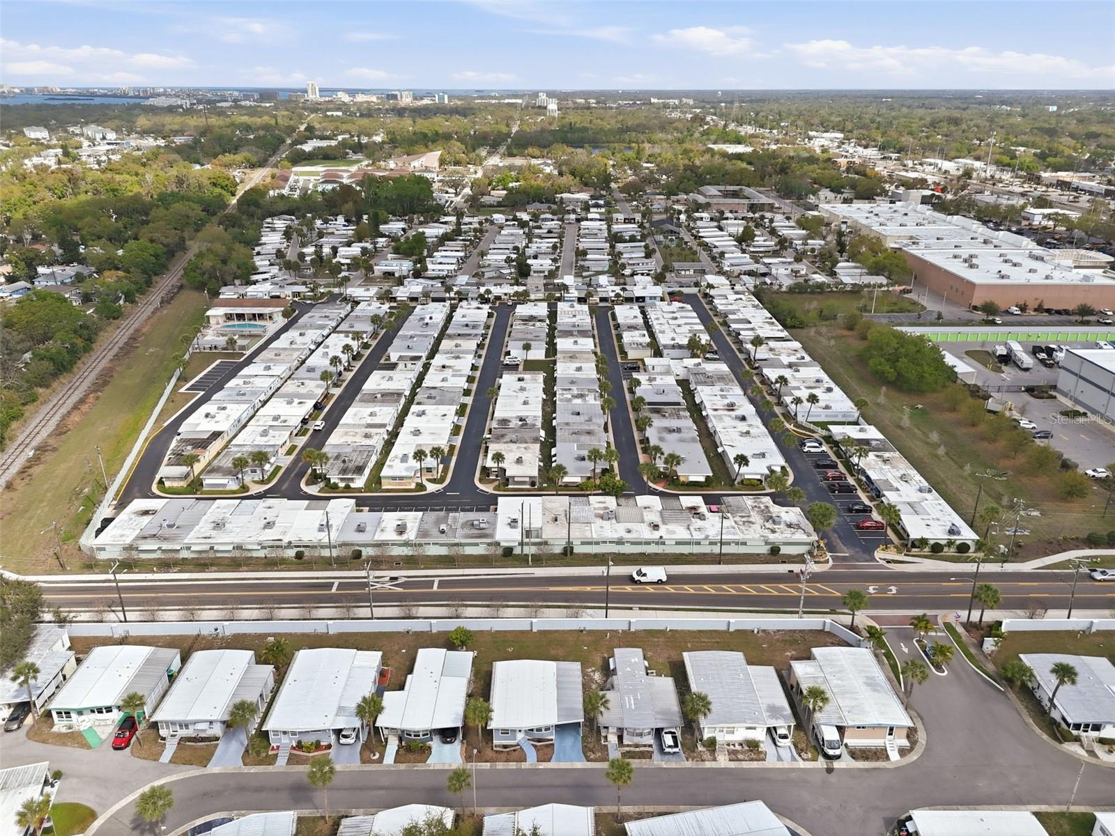 250 ROSERY RD NW #351, LARGO, FL, 33770