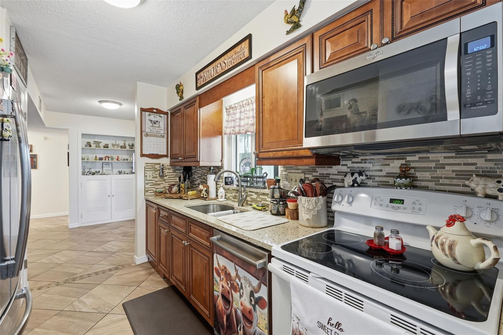 250 ROSERY RD NW #351, LARGO, FL, 33770
