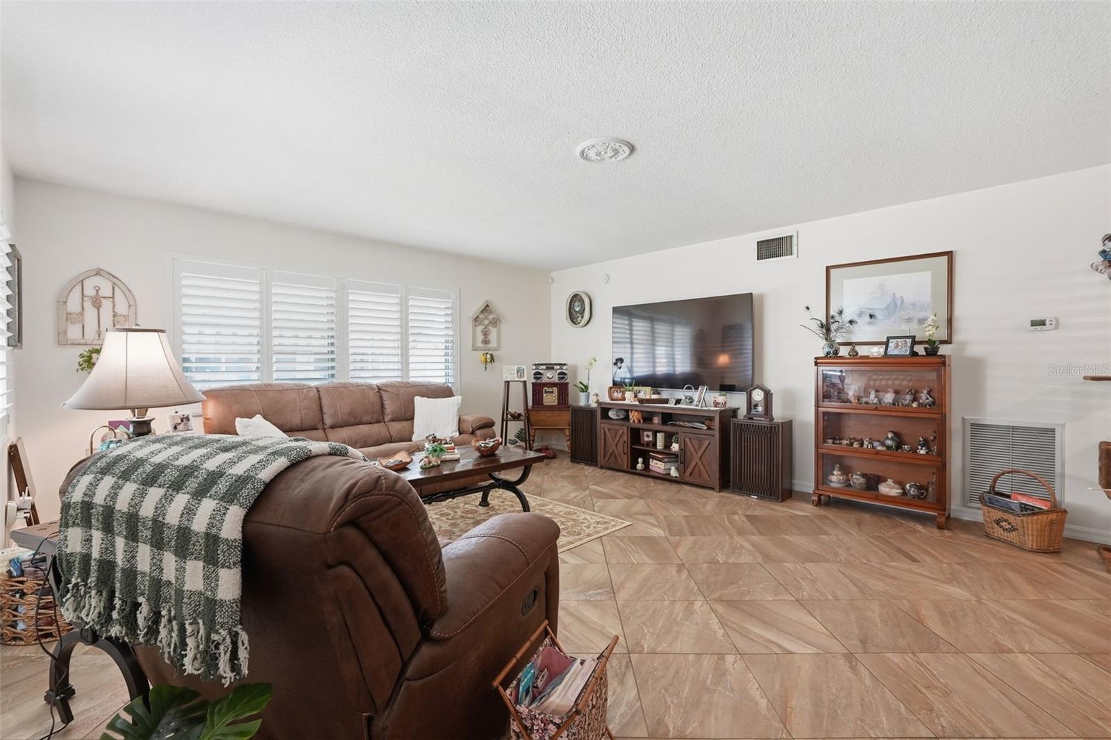 250 ROSERY RD NW #351, LARGO, FL, 33770