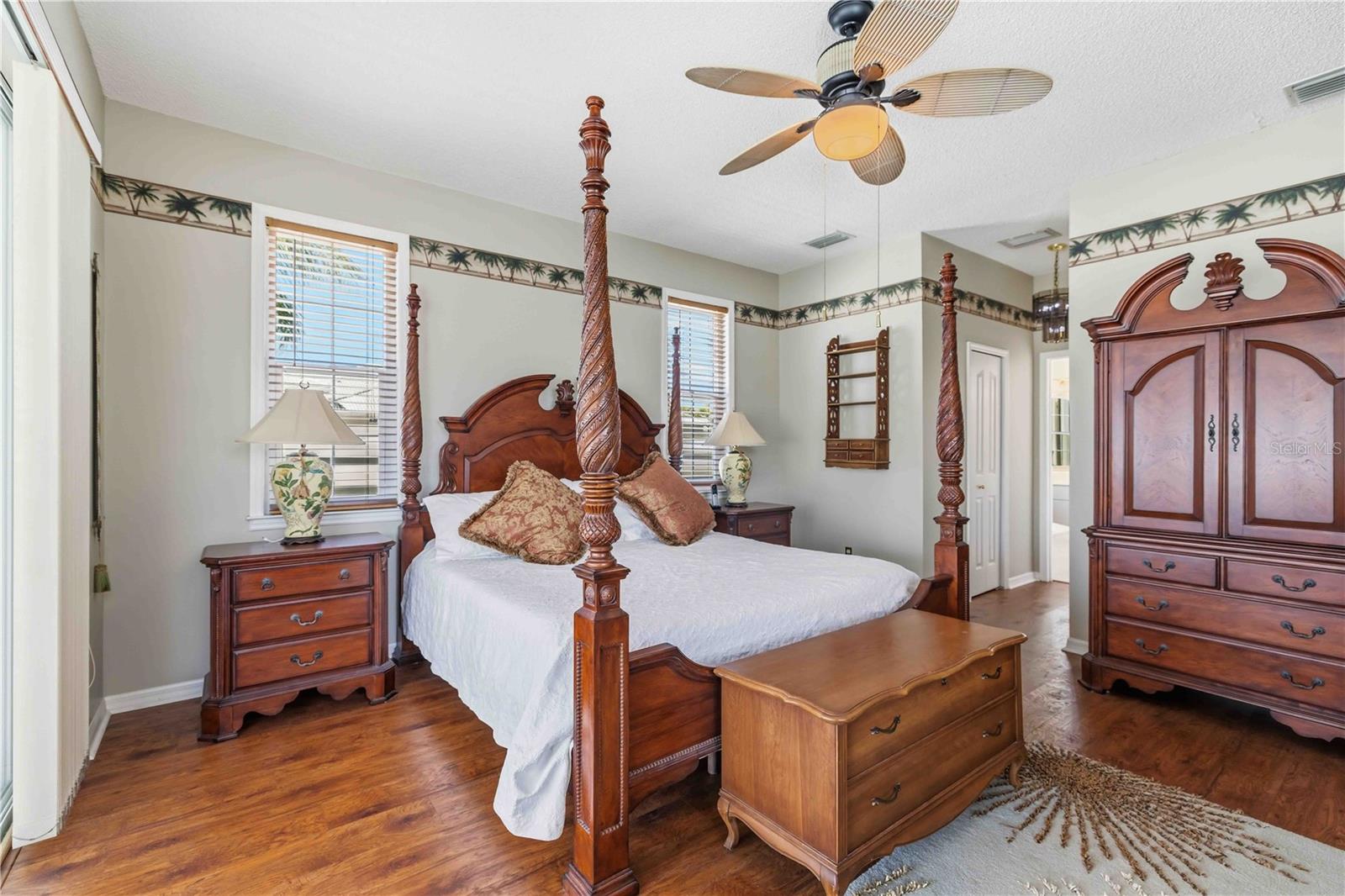 4820 61ST AVENUE DR W, BRADENTON, FL, 34210