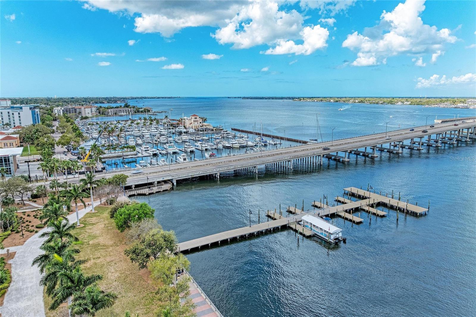 808 3RD AVE W #311, BRADENTON, FL, 34205