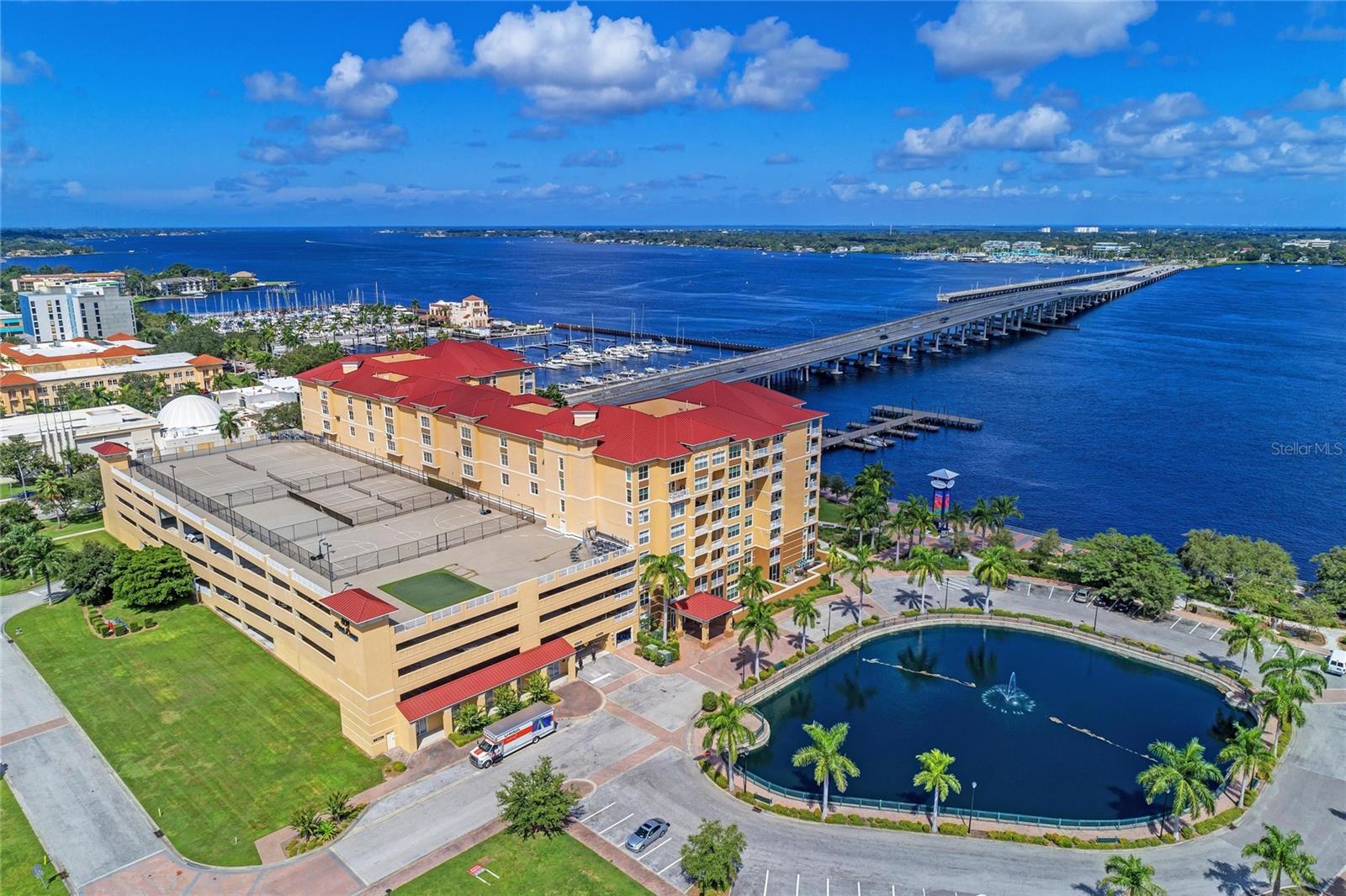 808 3RD AVE W #311, BRADENTON, FL, 34205