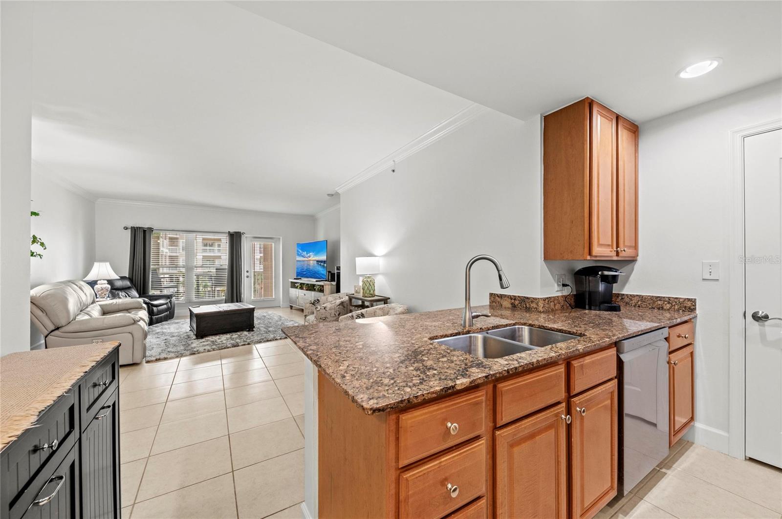 808 3RD AVE W #311, BRADENTON, FL, 34205