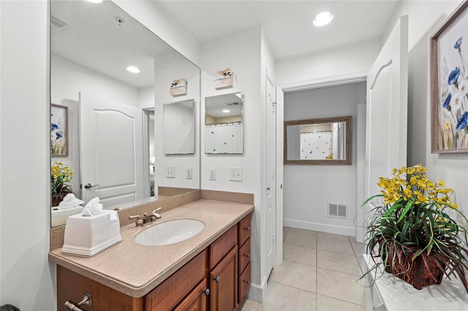 808 3RD AVE W #311, BRADENTON, FL, 34205