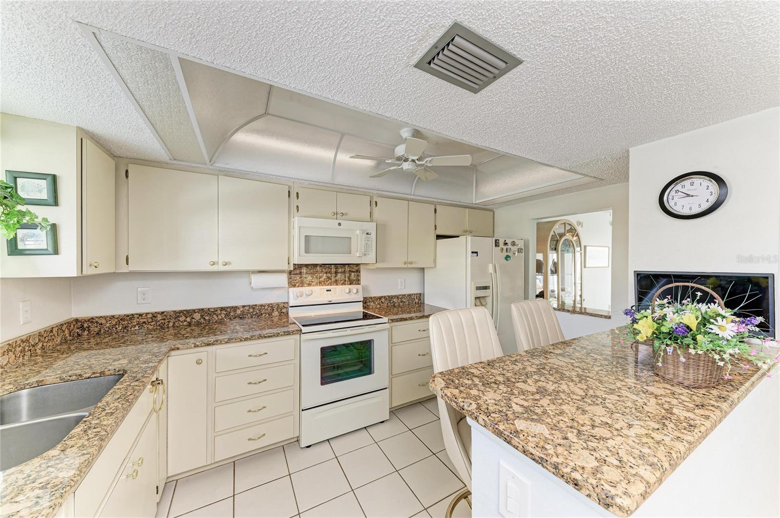 3983 MACEACHEN BLVD #424, SARASOTA, FL, 34233