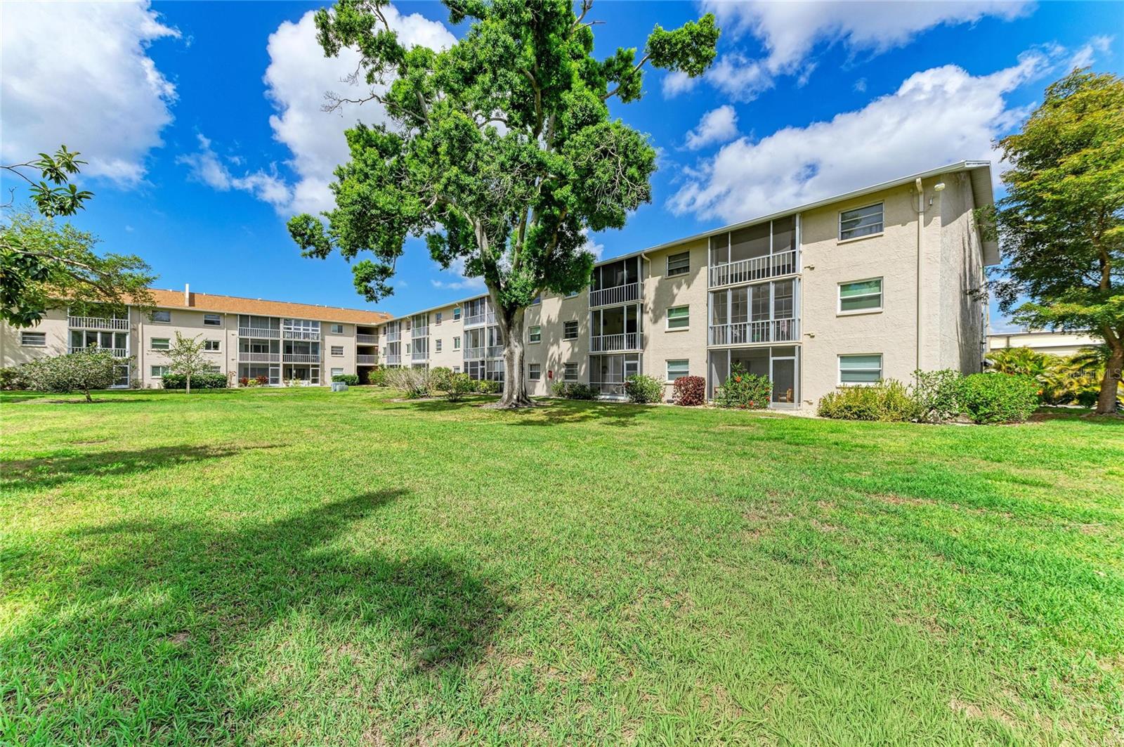 3983 MACEACHEN BLVD #424, SARASOTA, FL, 34233