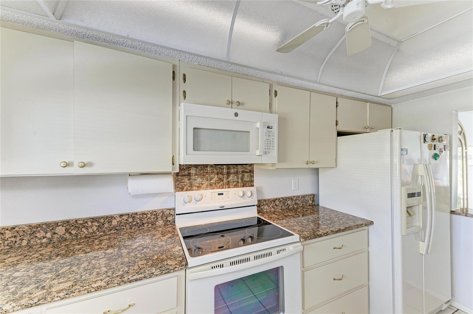 3983 MACEACHEN BLVD #424, SARASOTA, FL, 34233