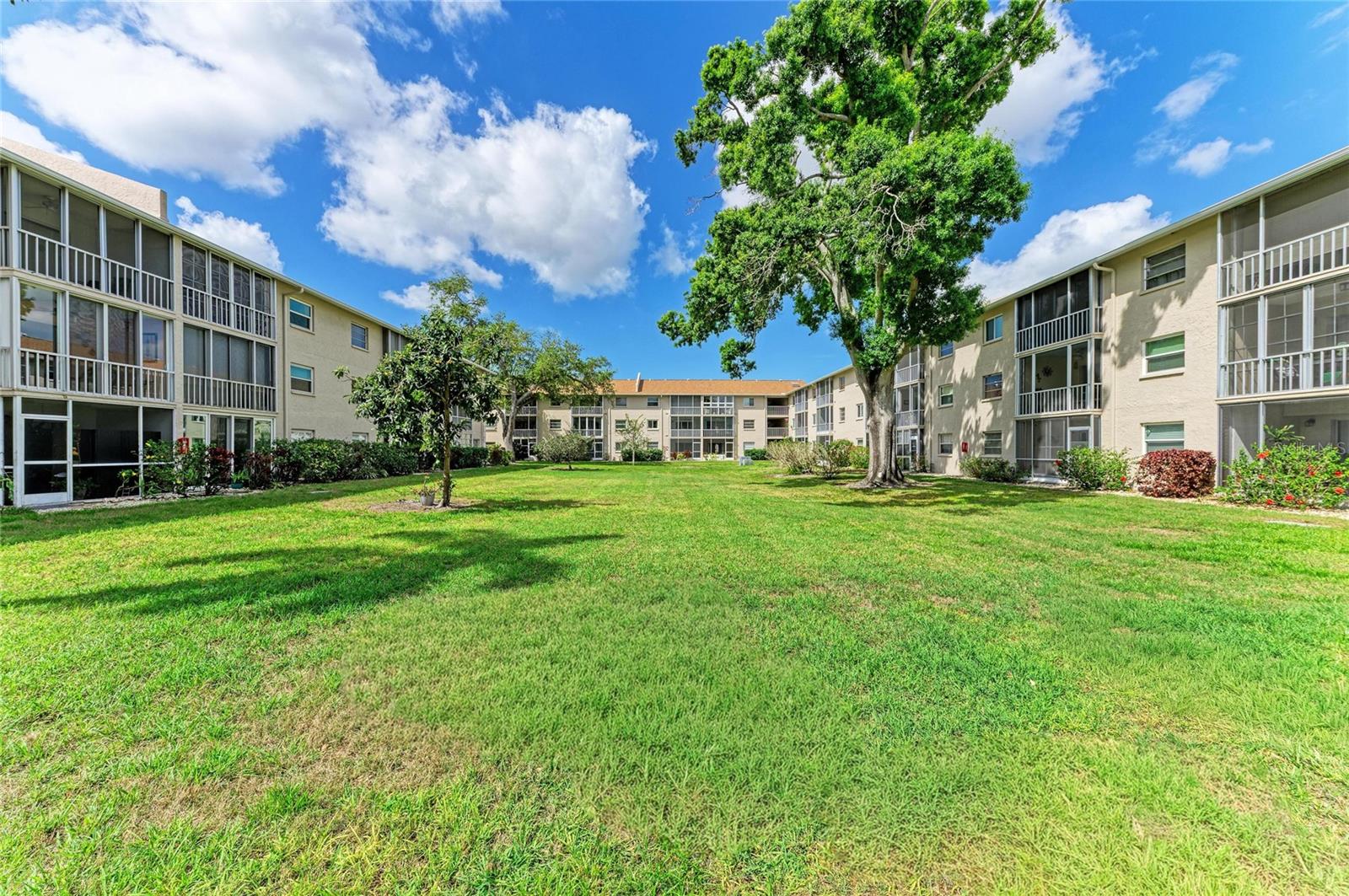 3983 MACEACHEN BLVD #424, SARASOTA, FL, 34233