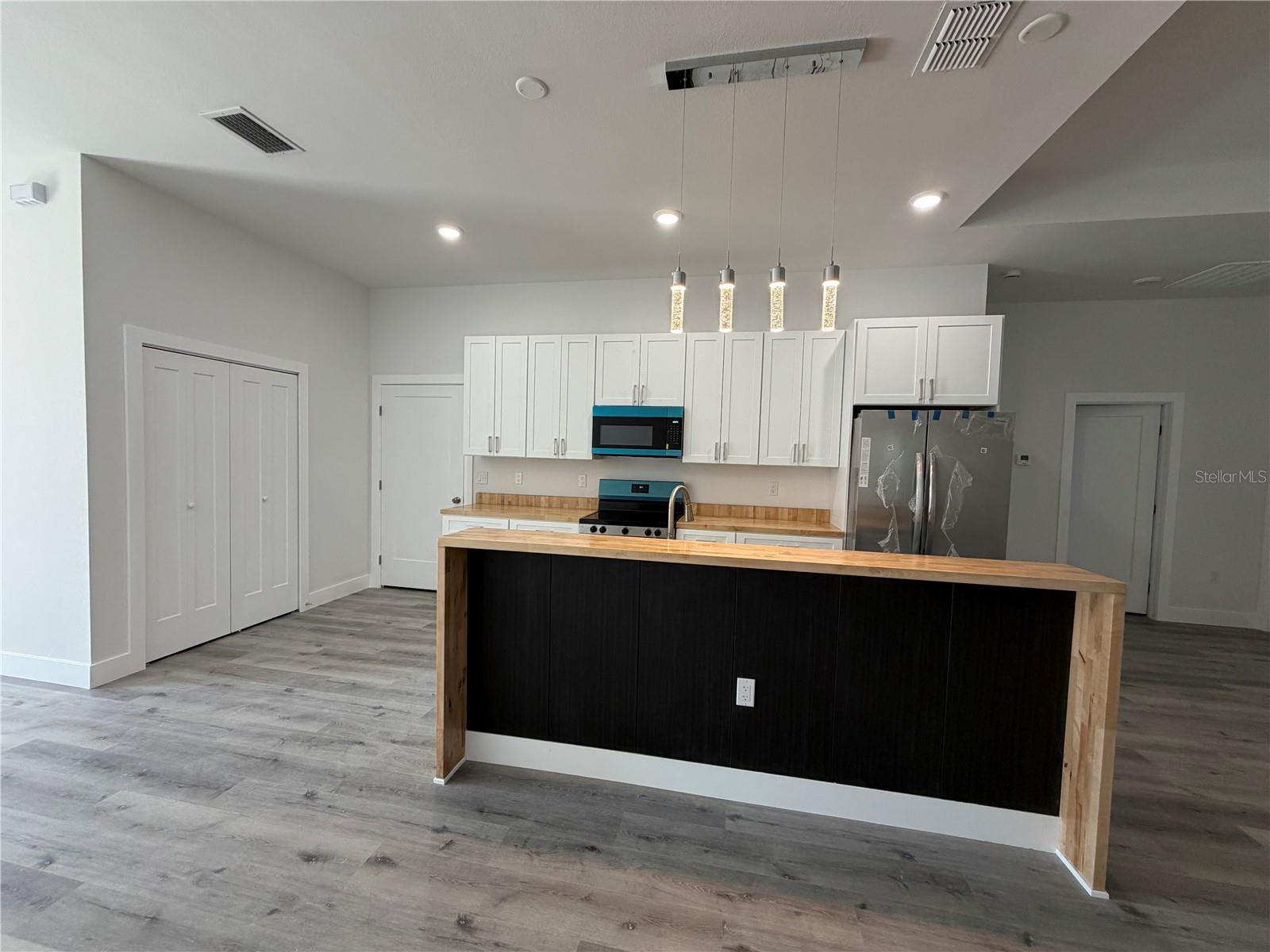 122 NAOMI PL, ROTONDA WEST, FL, 33947