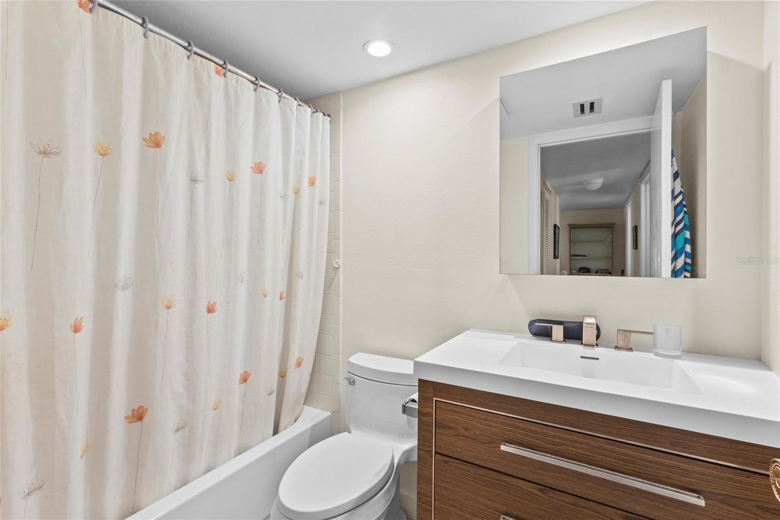 1633 BOATHOUSE CIR #232, SARASOTA, FL, 34231