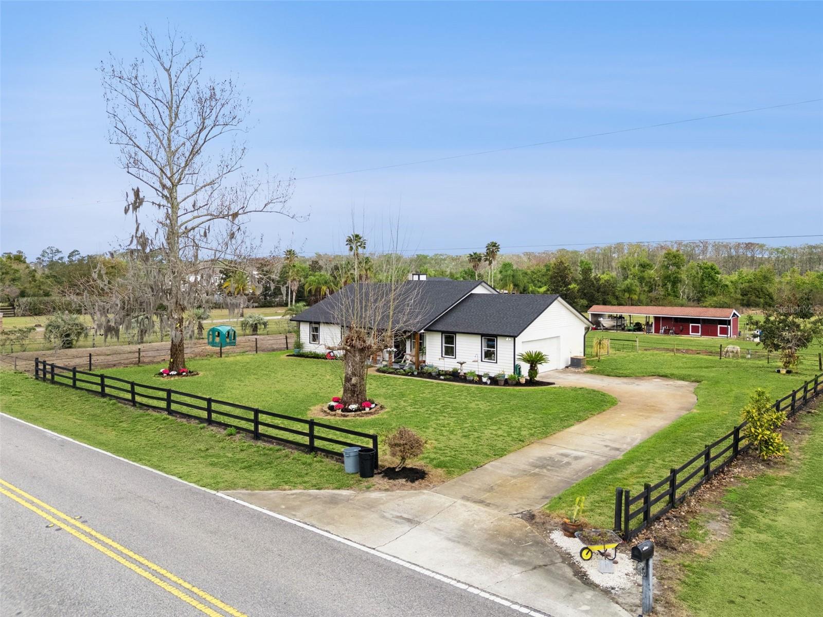 1330 LAKE MILLS RD, CHULUOTA, FL, 32766