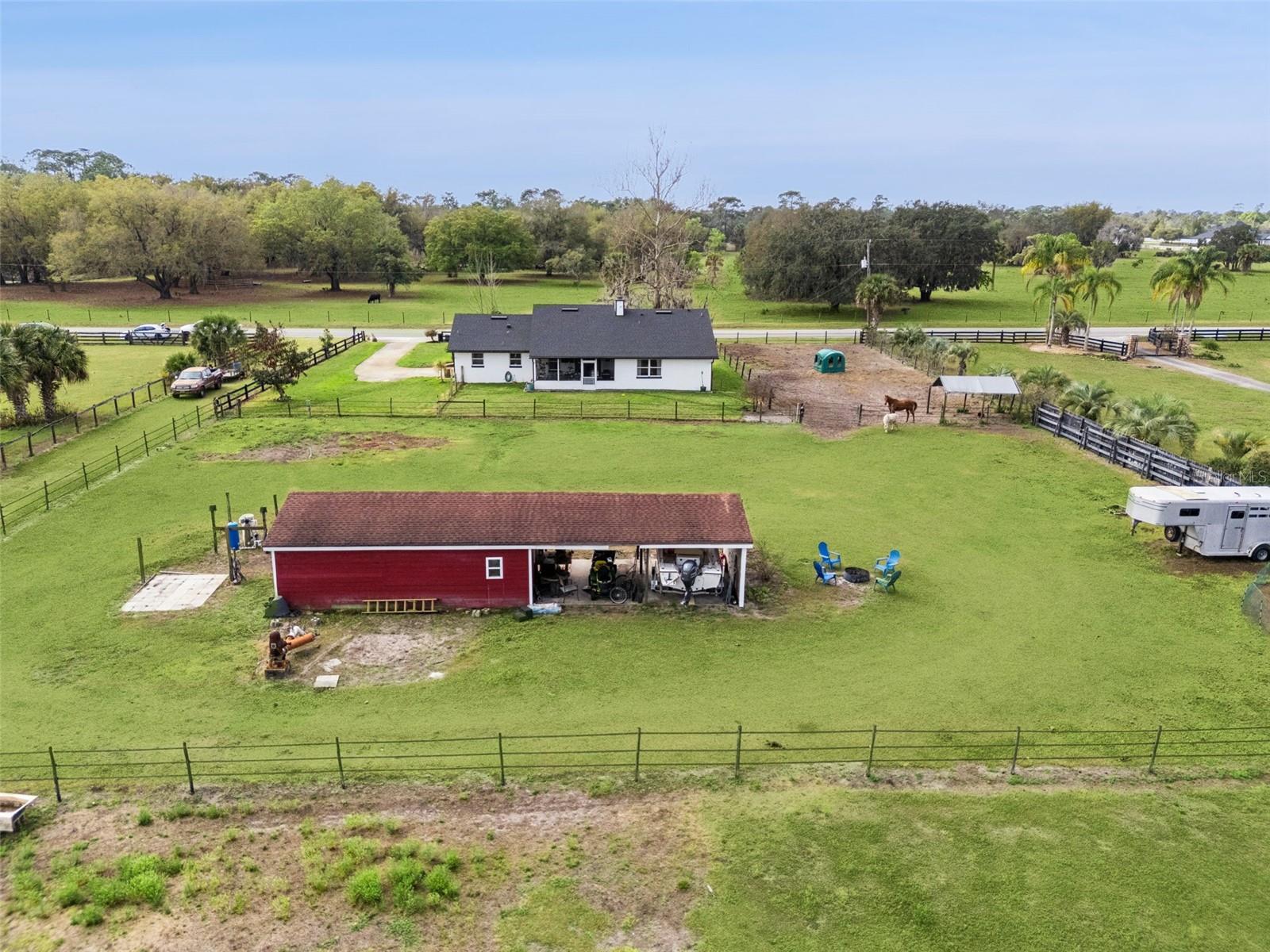 1330 LAKE MILLS RD, CHULUOTA, FL, 32766