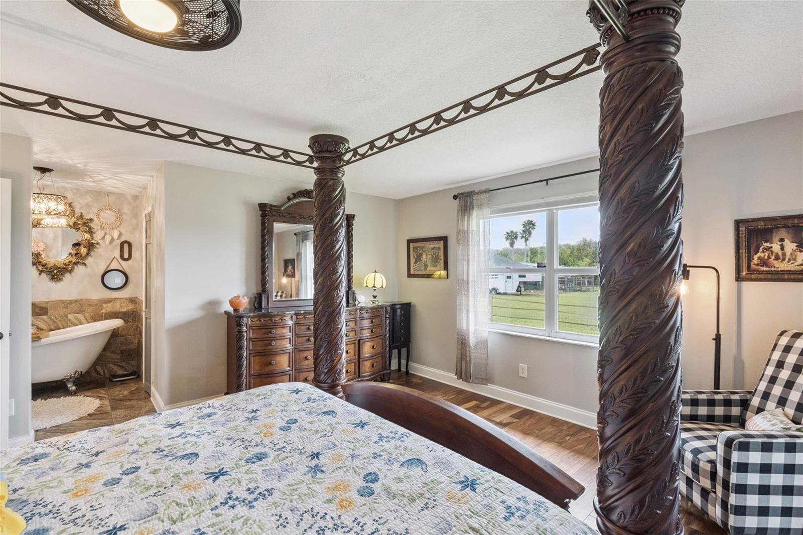 1330 LAKE MILLS RD, CHULUOTA, FL, 32766