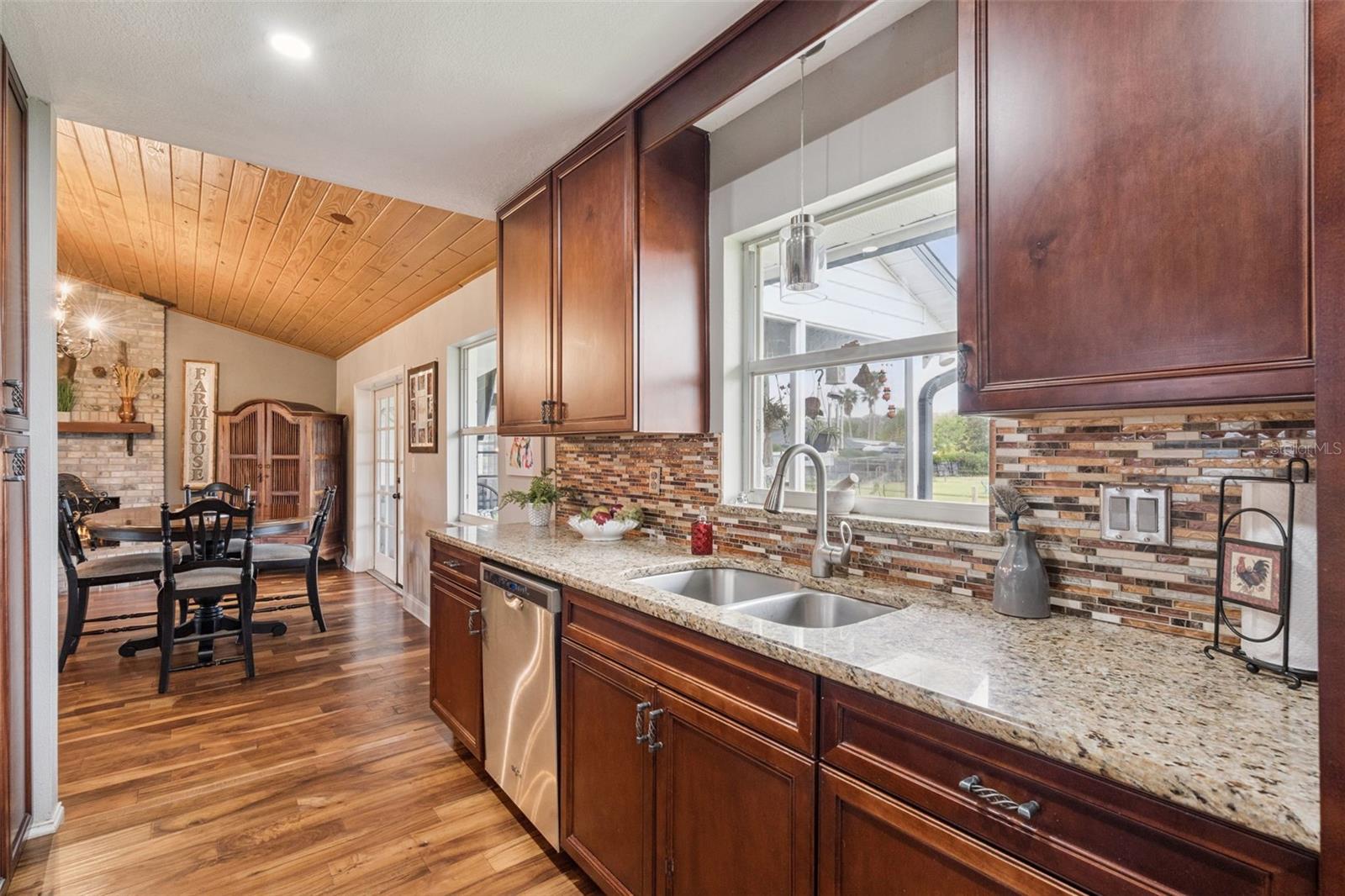 1330 LAKE MILLS RD, CHULUOTA, FL, 32766